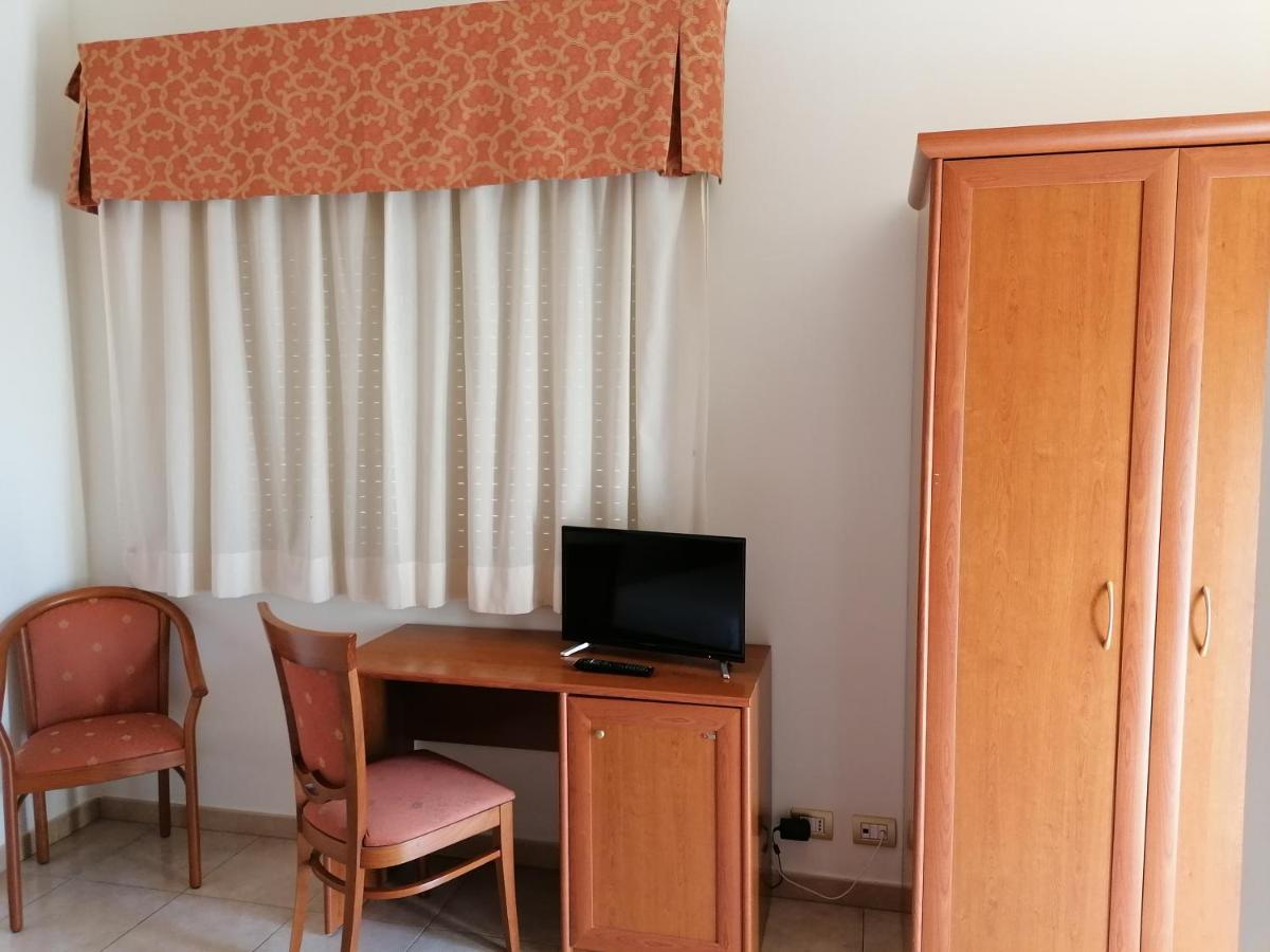 Hotel Giardino Modugno Eksteriør billede