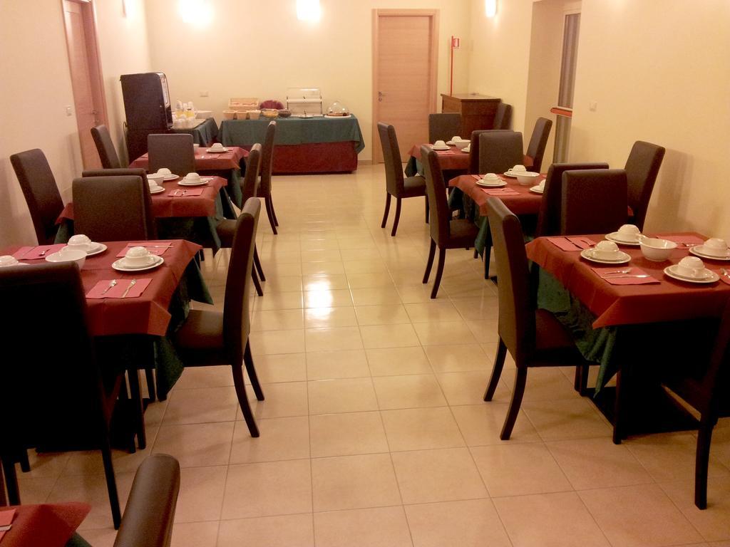 Hotel Giardino Modugno Eksteriør billede